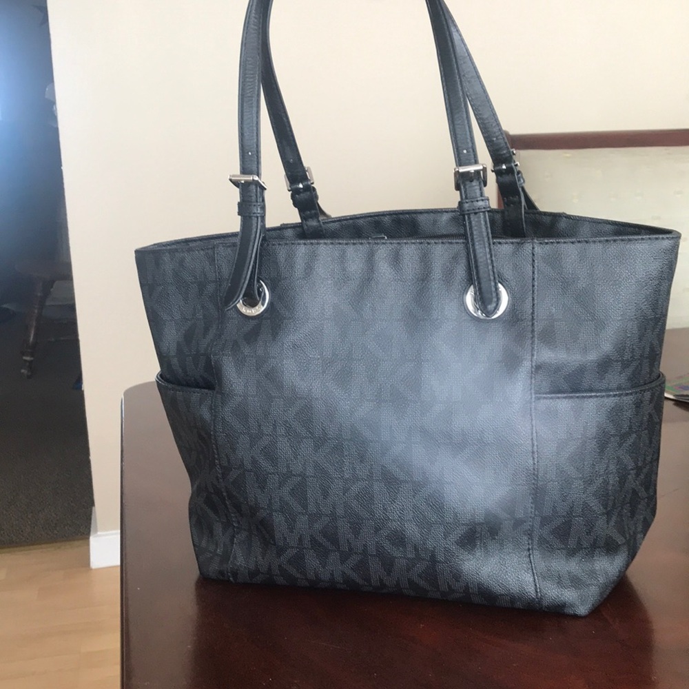 MK purse